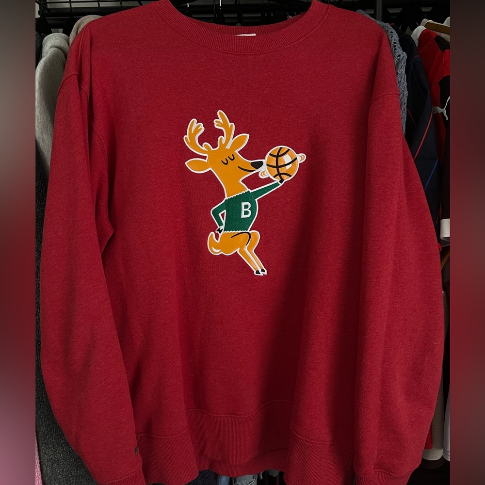 Mitchell and Ness Playoff Win 2.0 Milwaukee Bucks Crewneck, Large